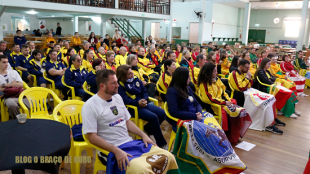 EQUIPES PARTICIPANTES NA SOLENIDADE DE ABERTURA DO ESTADUAL BOLA 16