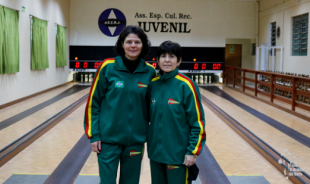 EQUIPE DE ÁRBITRAS SRAS. DENISE E SILVIA EQUIPE DE ÁRBITRAS SRAS. DENISE E SILVIA